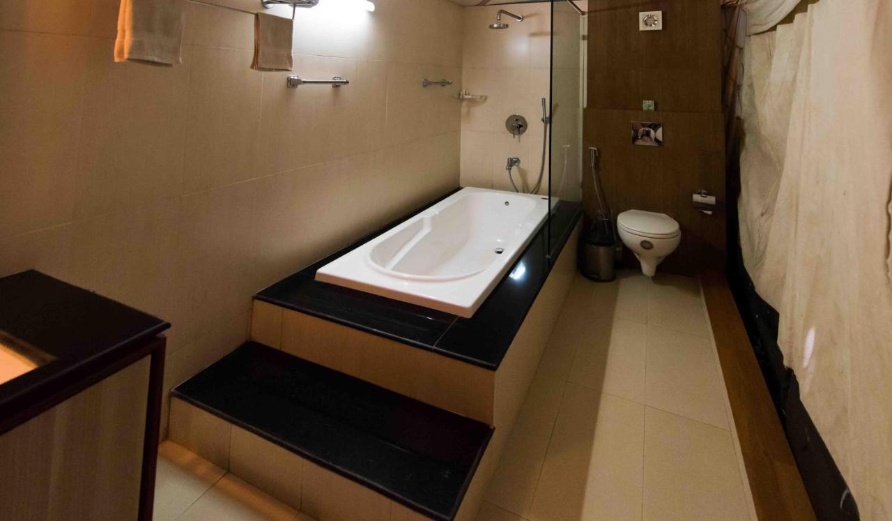 Zizina Otis Resort Guwahati Zewnętrze zdjęcie