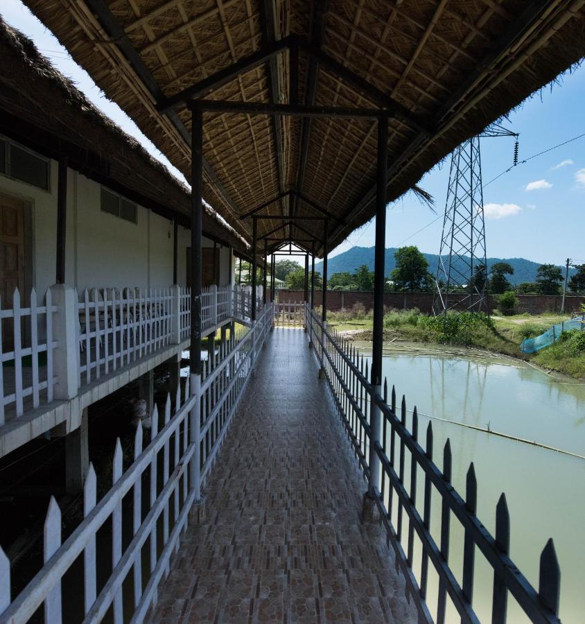 Zizina Otis Resort Guwahati Zewnętrze zdjęcie